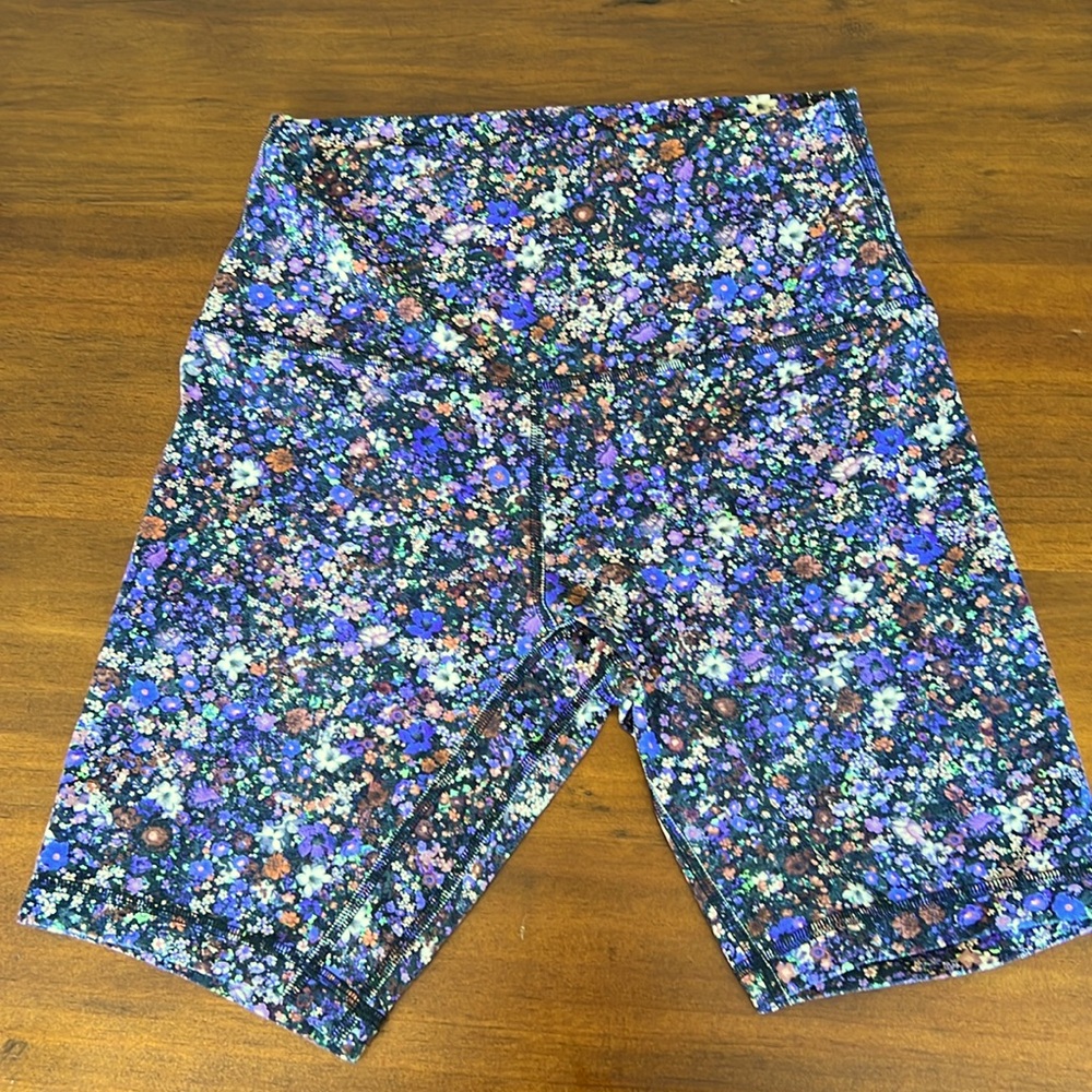Lululemon Align 8” Inseam Bike Short